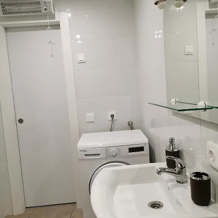 Apartment Con Piscina A Unos Metros De La Playa *