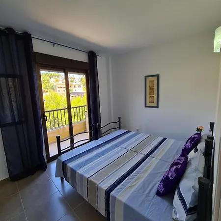 Apartment Con Piscina A Unos Metros De La Playa *